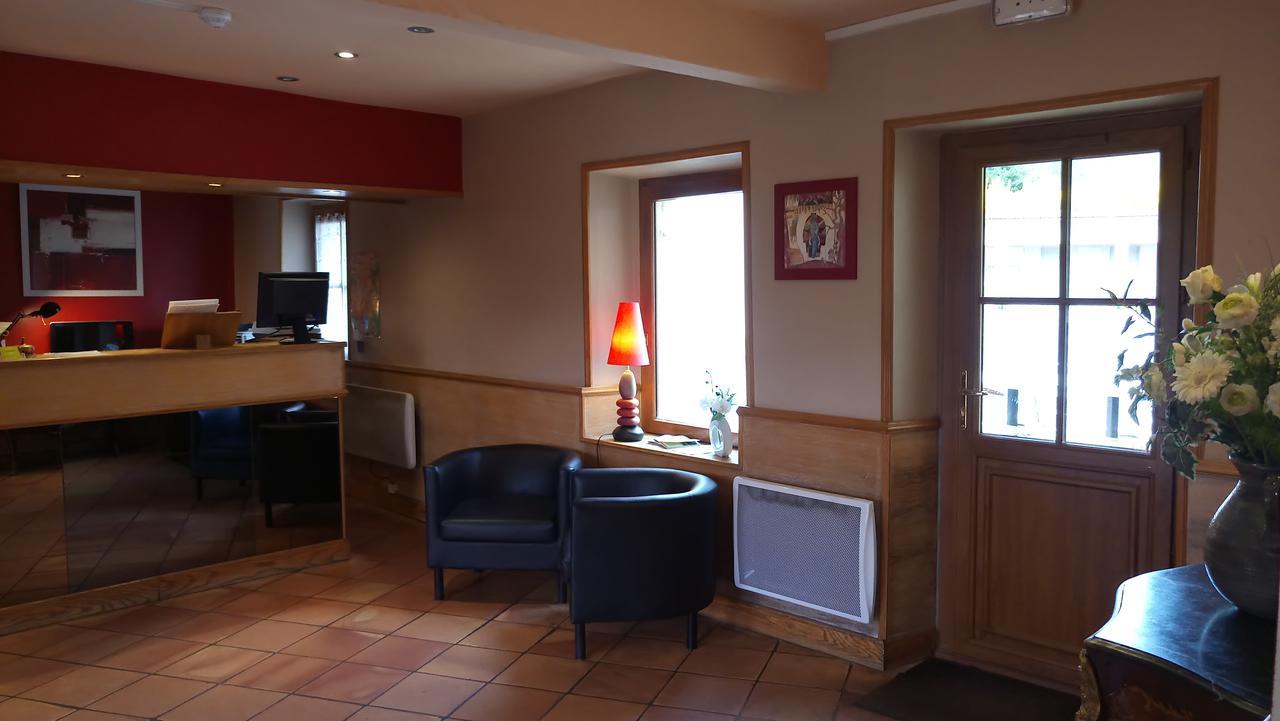 Hotel Restaurant - La Ferme De Vaux Creil Exteriör bild